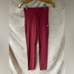 NWOT Vuori Daily Leggings in deep rose